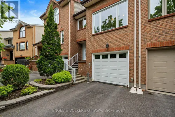 44 DUNBARTON COURT, Ottawa, ON K1K4L4