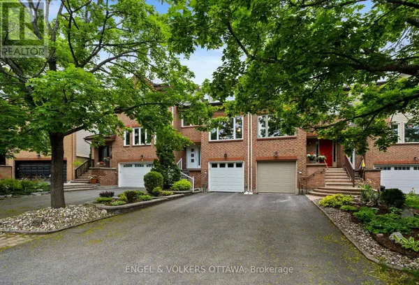 44 DUNBARTON COURT, Ottawa, ON K1K4L4