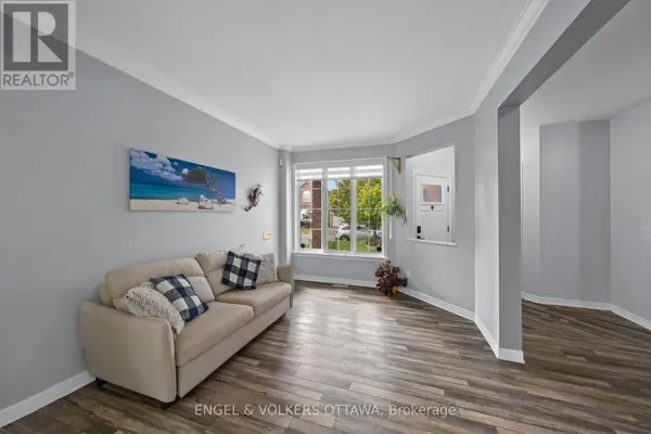 1121 ROCKY HARBOUR CRESCENT, Ottawa, ON K1V1V4