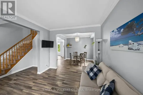 1121 ROCKY HARBOUR CRESCENT, Ottawa, ON K1V1V4