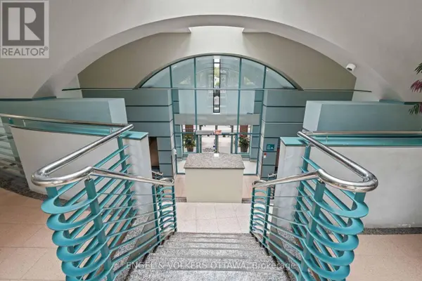 45 Holland AVE #318, Ottawa, ON K1Y4S3