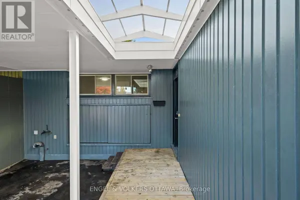 50 SOLVA DRIVE, Ottawa, ON K2H5R5