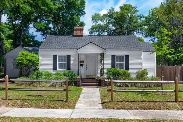 2142 E 43rd ST, Savannah, GA 31404