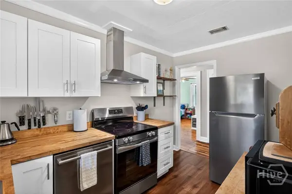 2142 E 43rd ST, Savannah, GA 31404