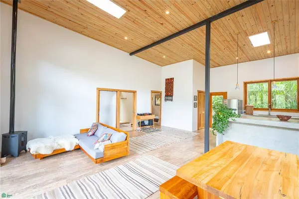 Modern Organic Mountain Home, Rivas, 11904