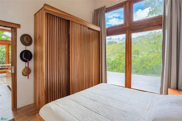 Modern Organic Mountain Home, Rivas, 11904
