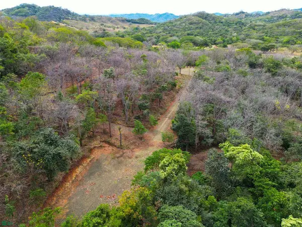 Vistas de Santa Rosa, Santa Cruz, 50301