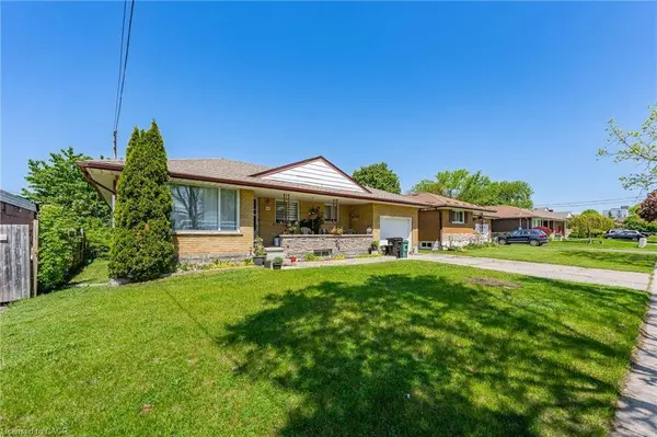 66 Carrol Street, Kitchener, ON N2C 1T5