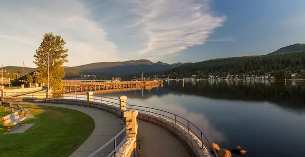 feature image of Living in The Tri-Cities: A Complete Local Guide