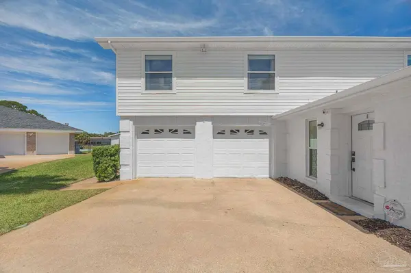 1044 Aquamarine Dr, Gulf Breeze, FL 32563