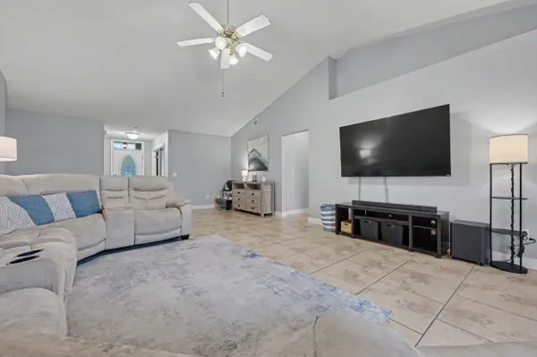 1307 Mazurek Boulevard, Pensacola, FL 32514