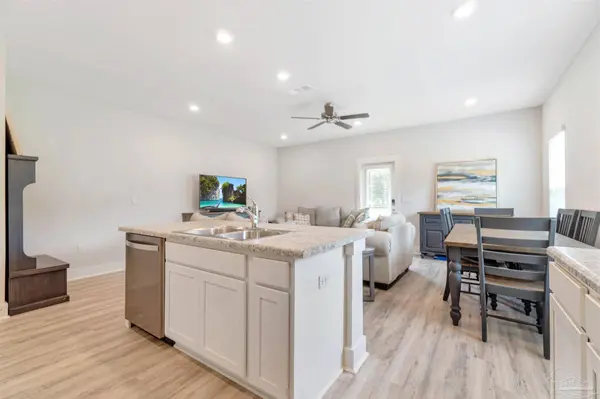 4778 Tenpence Cir, Pace, FL 32571