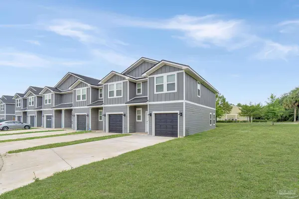 4778 Tenpence Cir, Pace, FL 32571