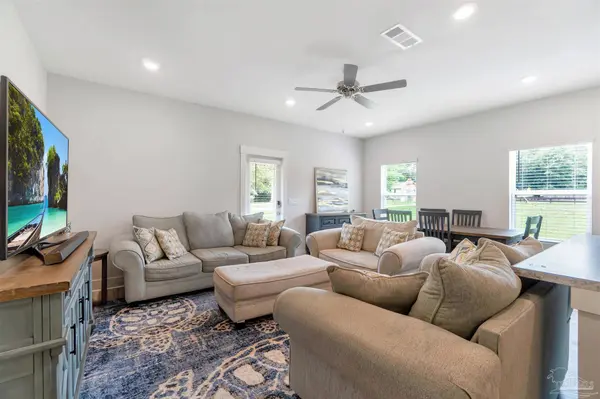 4778 Tenpence Cir, Pace, FL 32571