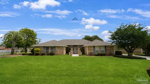6021 Firefly Dr, Pensacola, FL 32507