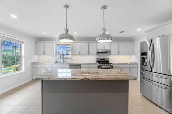 6021 Firefly Dr, Pensacola, FL 32507