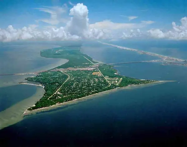 Is Gulf Breeze Worth the Price? A Realistic Look at Cost vs Lifestyle,Sean Killingsworth