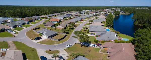 Family-Friendly Areas in Gulf Breeze (Where Families Actually Move & Why)