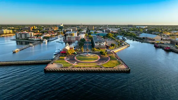 New Construction vs. Resale in Pensacola