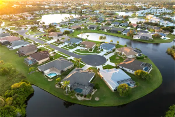 How Interest Rates Affect Pensacola Buyers