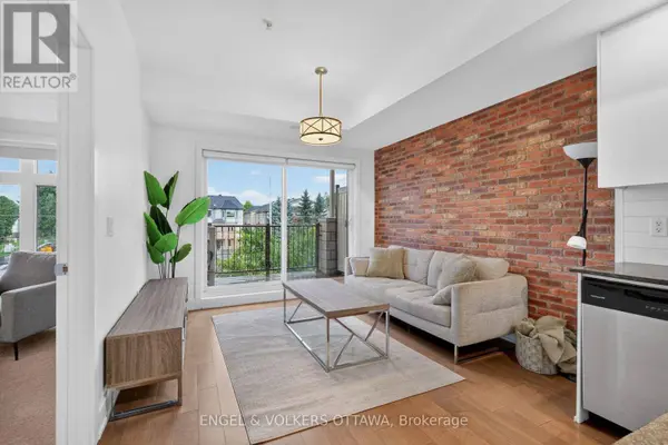 2785 Baseline RD #310, Ottawa, ON K2H1G9