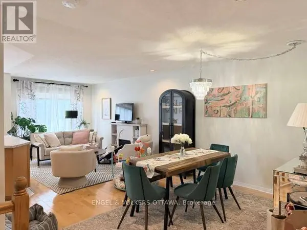 124 LANDOVER CRESCENT, Ottawa, ON K2M2W2