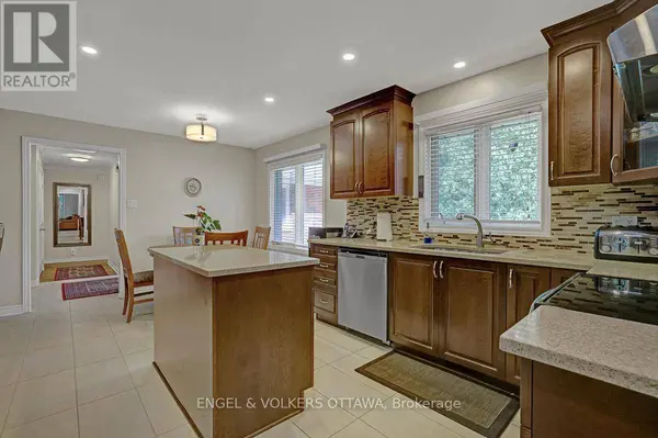 132 GREY STONE DRIVE, Ottawa, ON K0A1L0