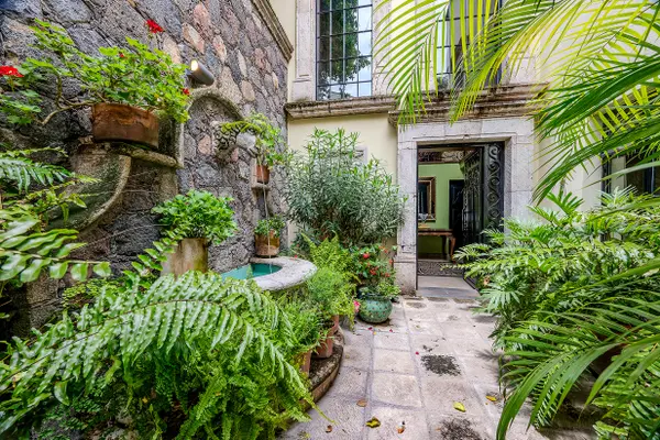 Casa del Encanto