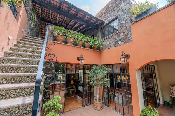 Casa del Encanto