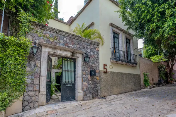 Casa del Encanto
