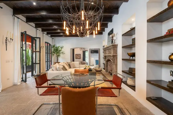 Casa Santa Monica