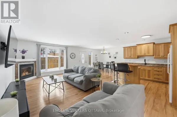 27 IVY AVENUE, Renfrew, ON K7V4C9