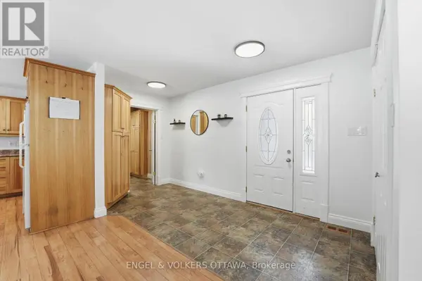 27 IVY AVENUE, Renfrew, ON K7V4C9