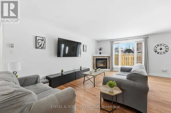 27 IVY AVENUE, Renfrew, ON K7V4C9