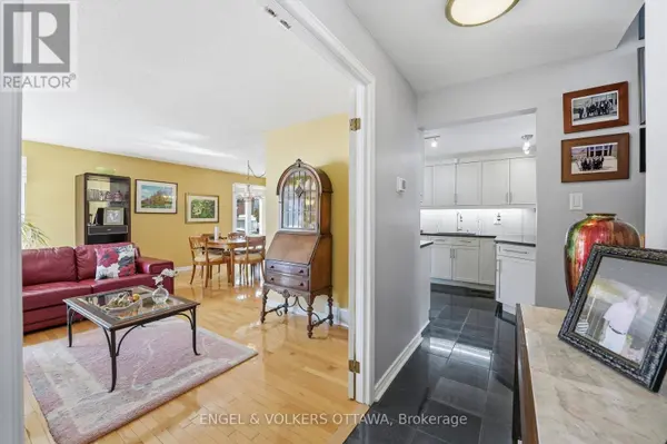 113 BENLEA DRIVE, Ottawa, ON K2G3V3