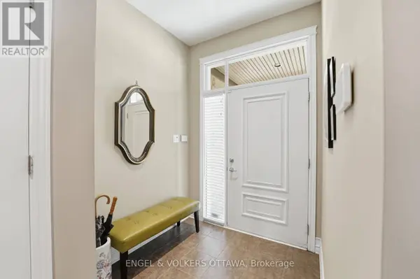 127 BEATRICE DRIVE, Ottawa, ON K2J5A4