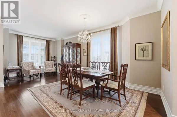 127 BEATRICE DRIVE, Ottawa, ON K2J5A4