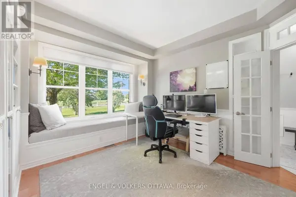 3534 CAMBRIAN ROAD, Ottawa, ON K2J0V1
