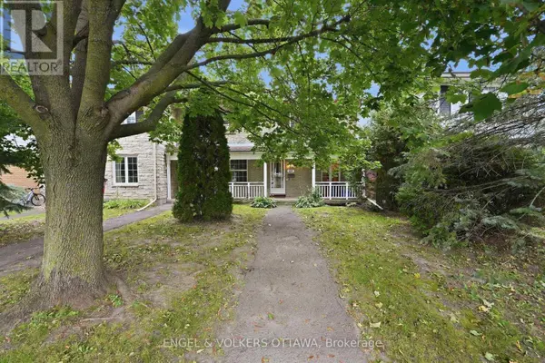 84 MONTEREY DRIVE, Ottawa, ON K2H7A7