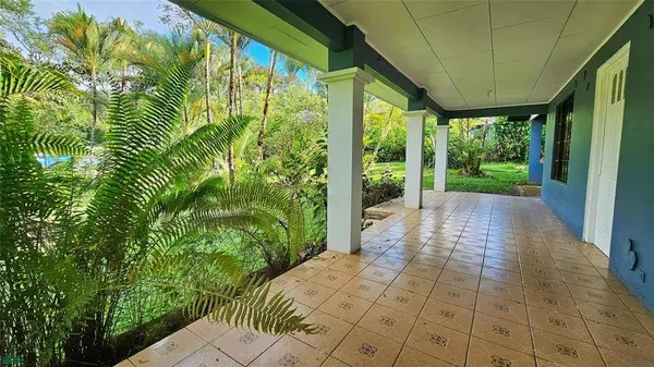 Casa Playa Verde, 11902