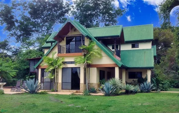 Exclusive Cacao Farm & Luxury Retreat, Parrita, 60901