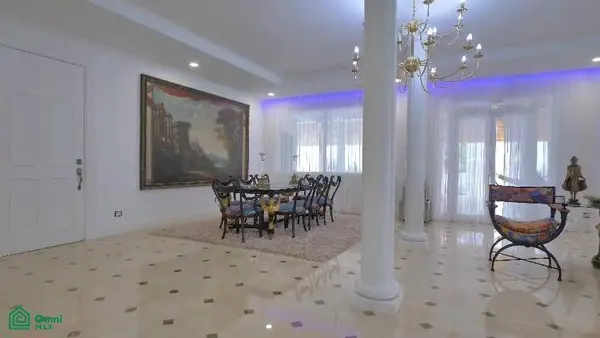 Luxury Artist Estate, Real Caria