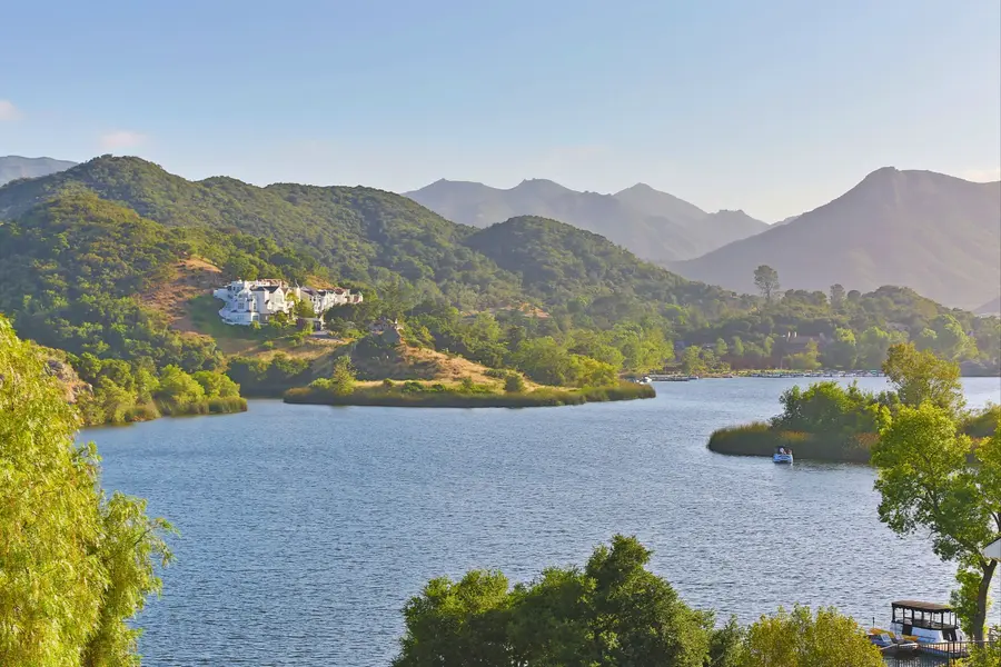 Lake Sherwood