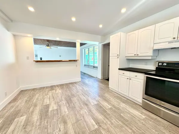 155 Hughson ST, Gravenhurst, ON P1P 1H2