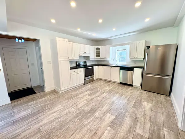 155 Hughson ST, Gravenhurst, ON P1P 1H2