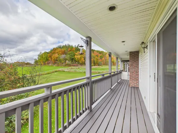 1984 Hwy 141 HWY, Muskoka Lakes, ON P0B 1M0