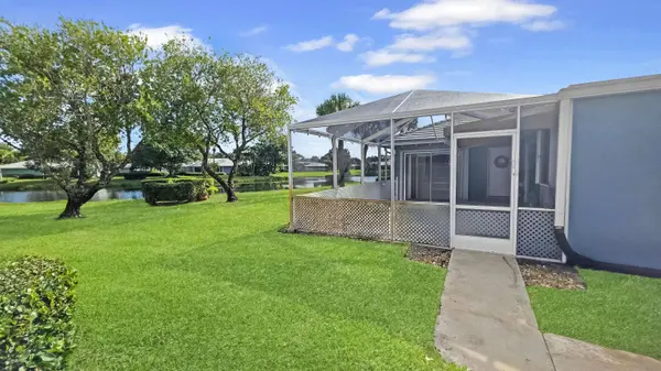1217 NW Sun Terrace CIR #B, Port St Lucie, FL 34986