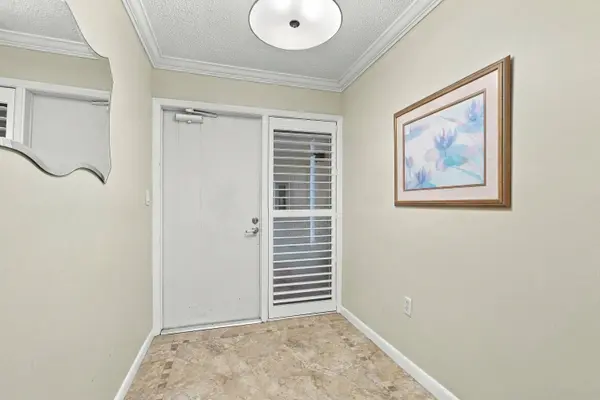3351 Twin Lakes TER #103, Fort Pierce, FL 34951