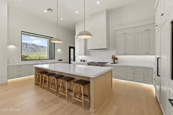 3897 S SUMMIT Trail, Gold Canyon, AZ 85118