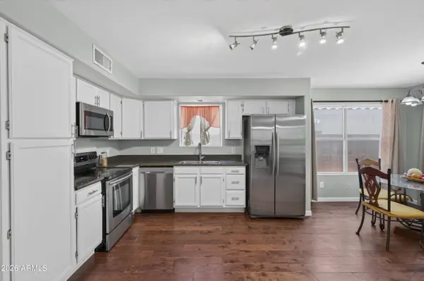 8945 W MARCONI Avenue, Peoria, AZ 85382